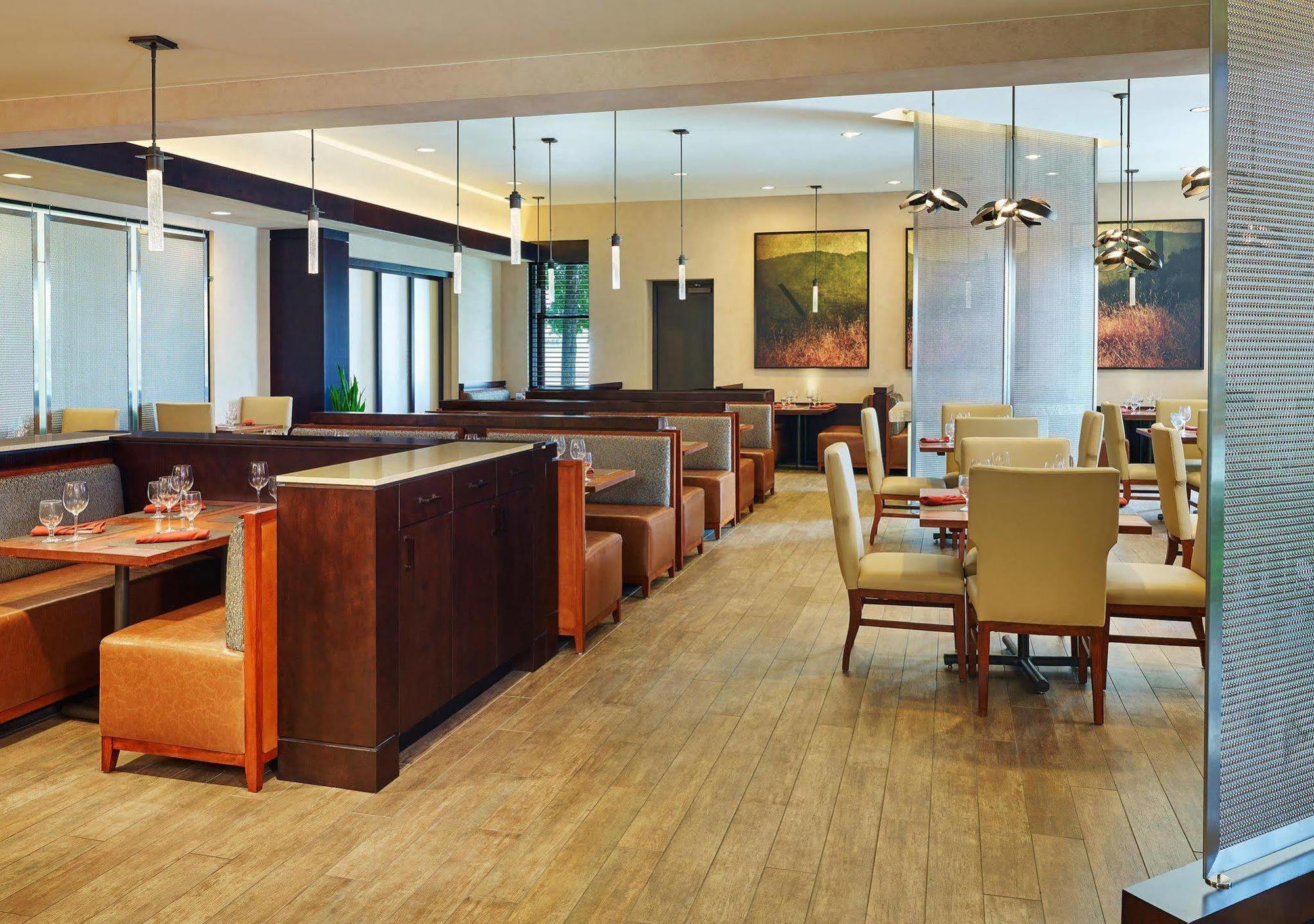 Residence Inn By Marriott San Antonio Airport/Alamo Heights Exterior photo