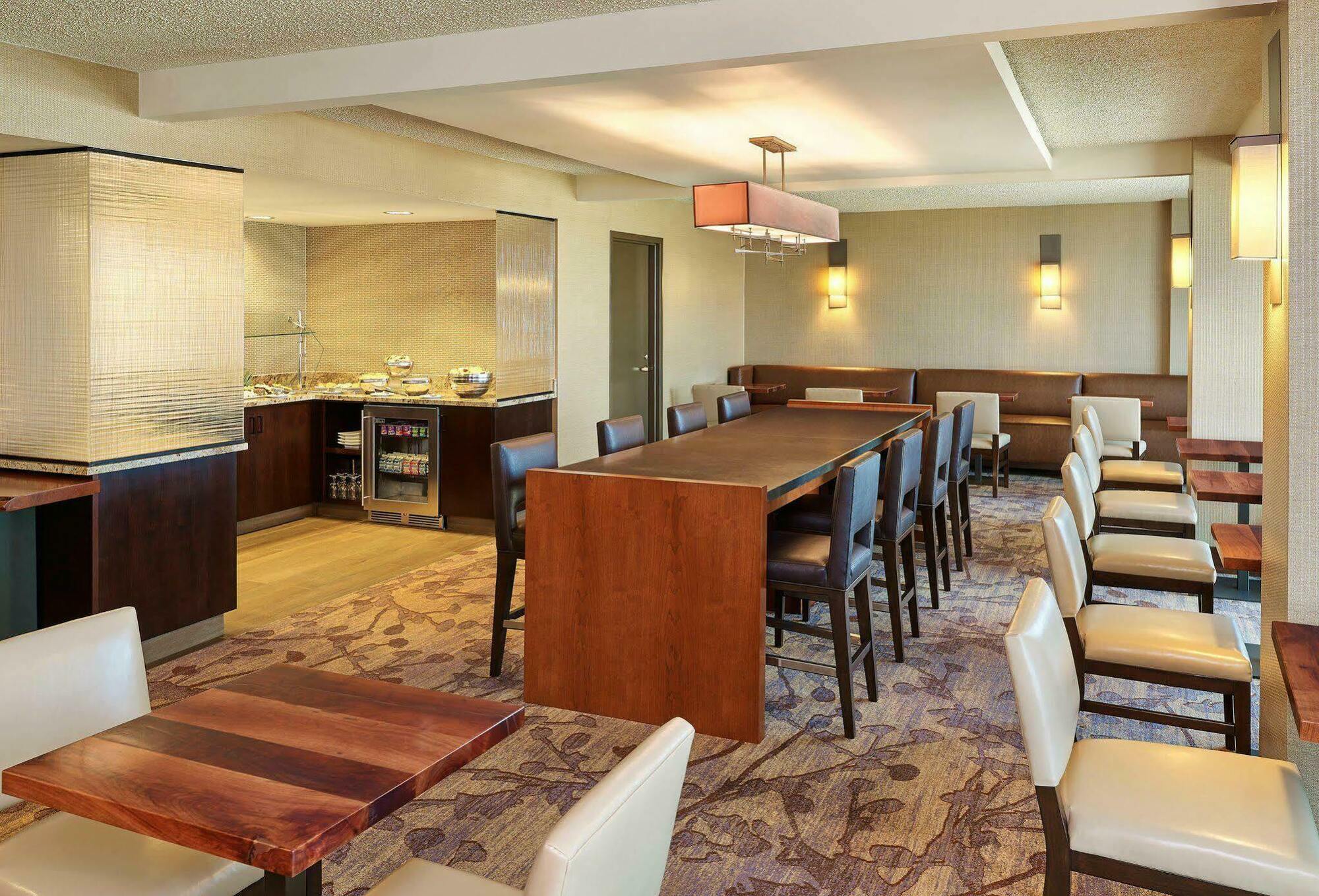 Residence Inn By Marriott San Antonio Airport/Alamo Heights Exterior photo